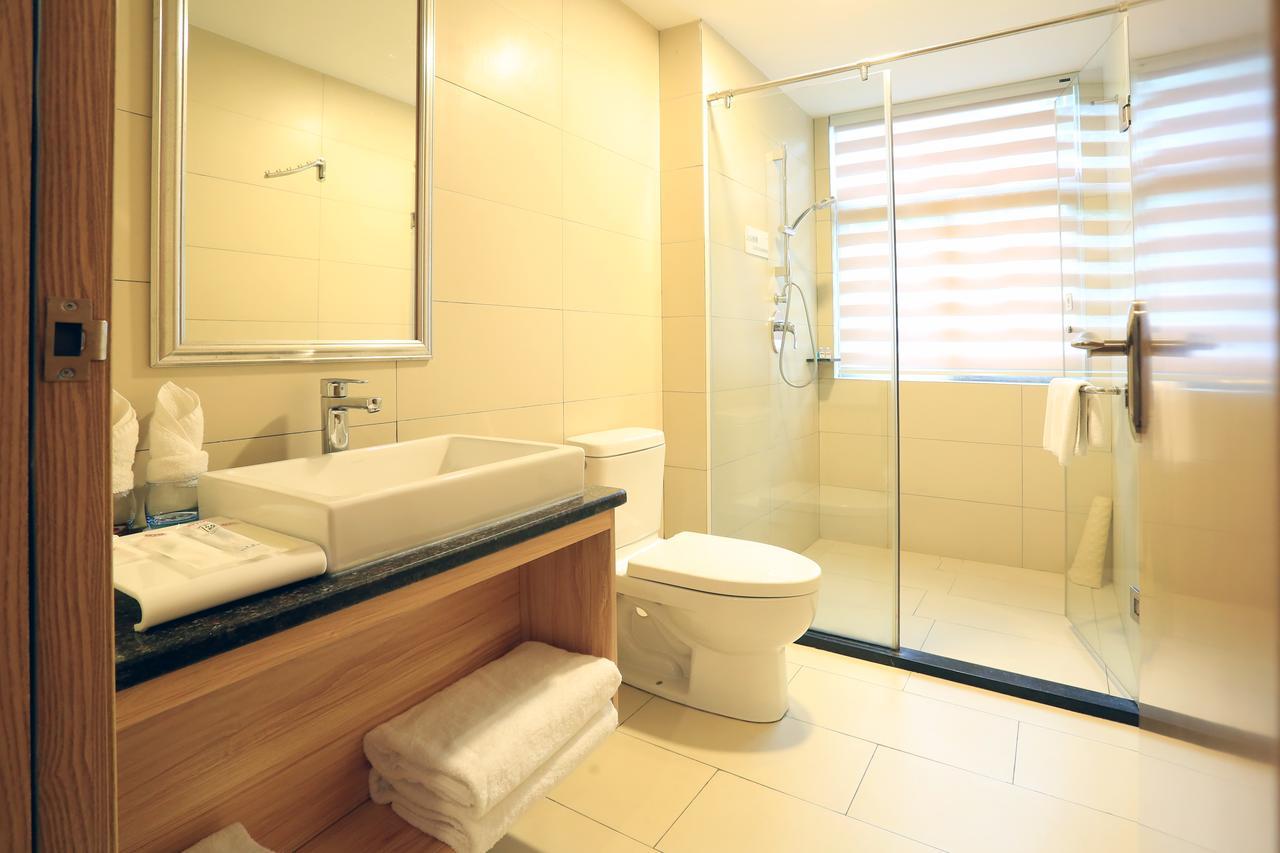 Oyo8001 Tiandi Hotel Thẩm Quyến Ngoại thất bức ảnh